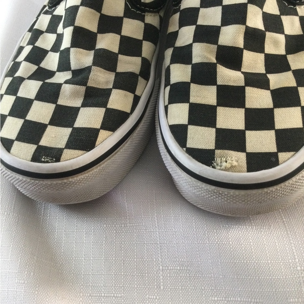 Vans Classic Slip-ons. Size 6 womens. 4.5 mens - Picture 8 of 10